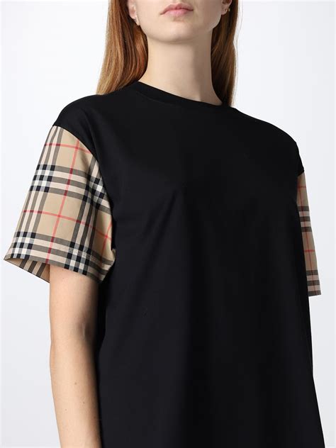 burberry tshirt schwarz|burberry tshirt dress.